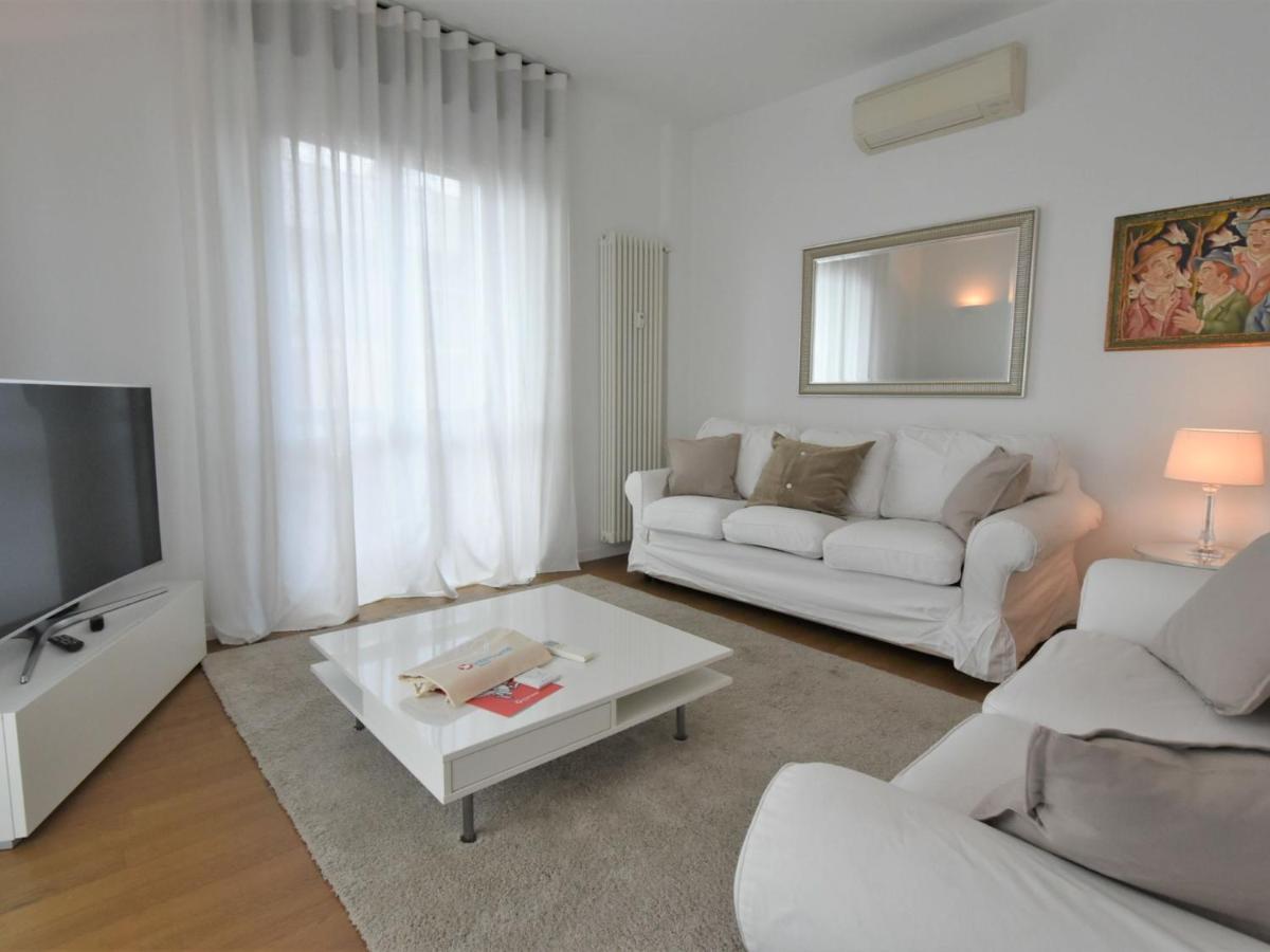 Apartment Corso Genova Apartment By Interhome 米兰 外观 照片
